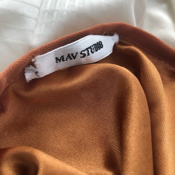 Brown Sleeveless Top - Picture 5 of 5